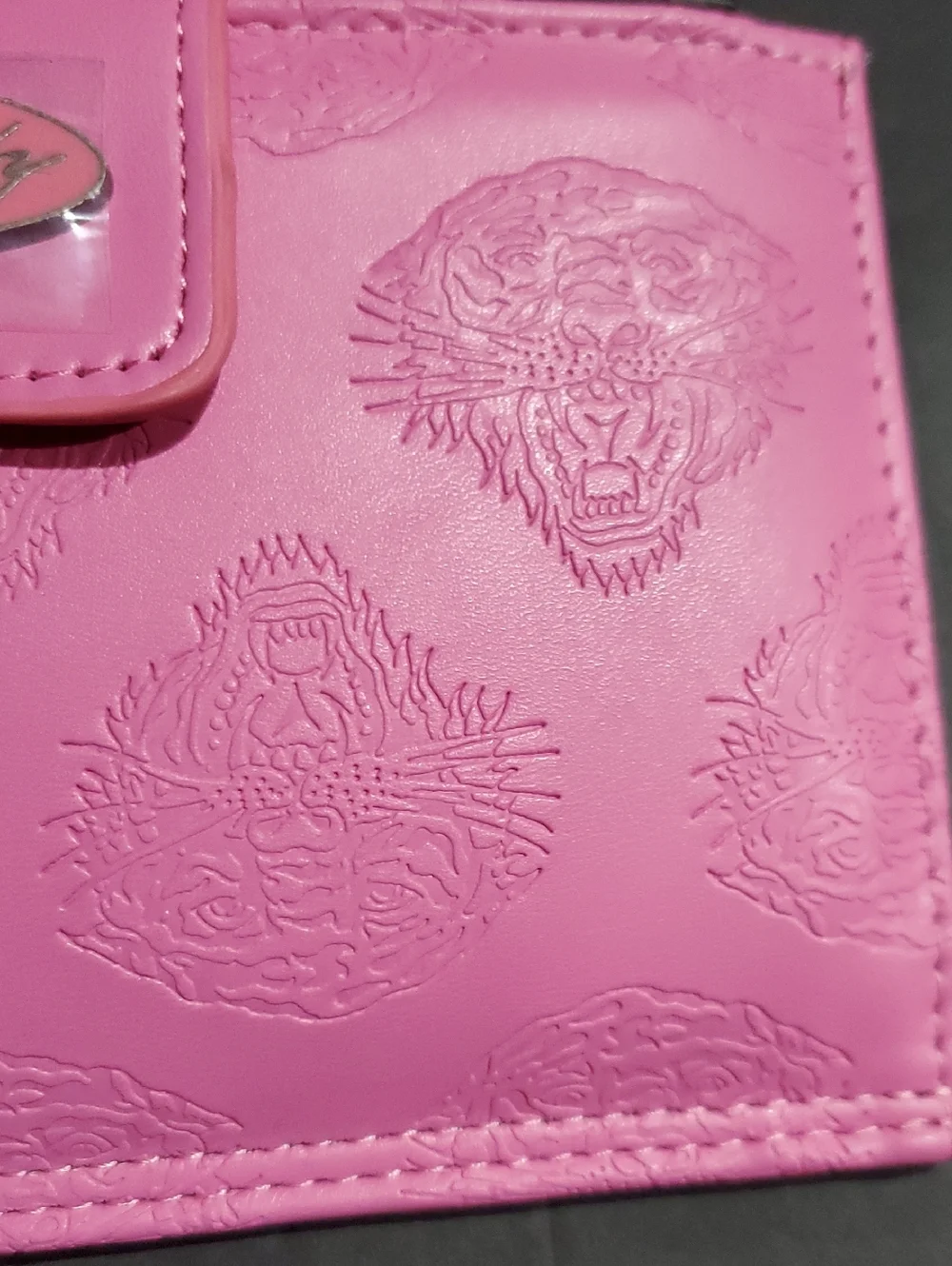 Ed Hardy pink ed hardy tiger embossed bifold XL‎ wallet clutch brand new